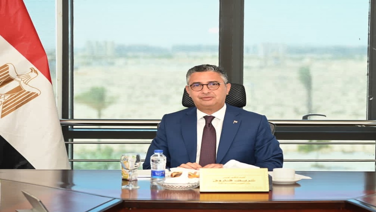 وزير التموين يرد على طلب المخابز برفع أسعار الخبز السياحي والفينو