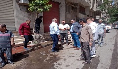 متابعة اعمال إصلاح كسر ماسورة مياه بنطاق الحي 