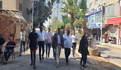 رصف بعض الشوارع بنطاق الحي