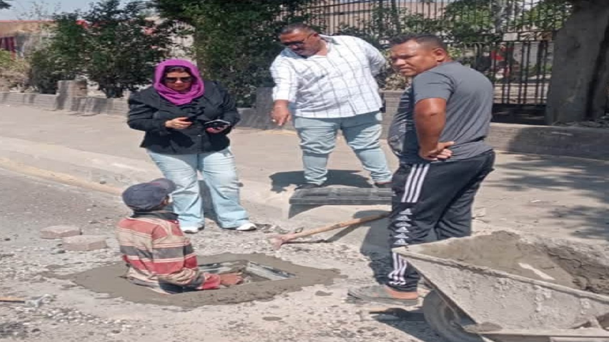 جولة ميدانية لرئيس حي لمتابعة الأعمال والخدمات بنطاق الحي