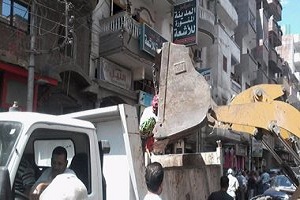 حي مصر القديمة يشن حمله مكبره لرفع الإشغالات ويحذر الباعة الجائلين
