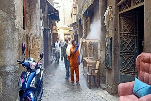 متابعة أعمال التعقيم والتطهير بالحي