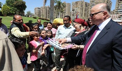 Cairo Gov. joins Sham El-Nessim celebrations at International Park 