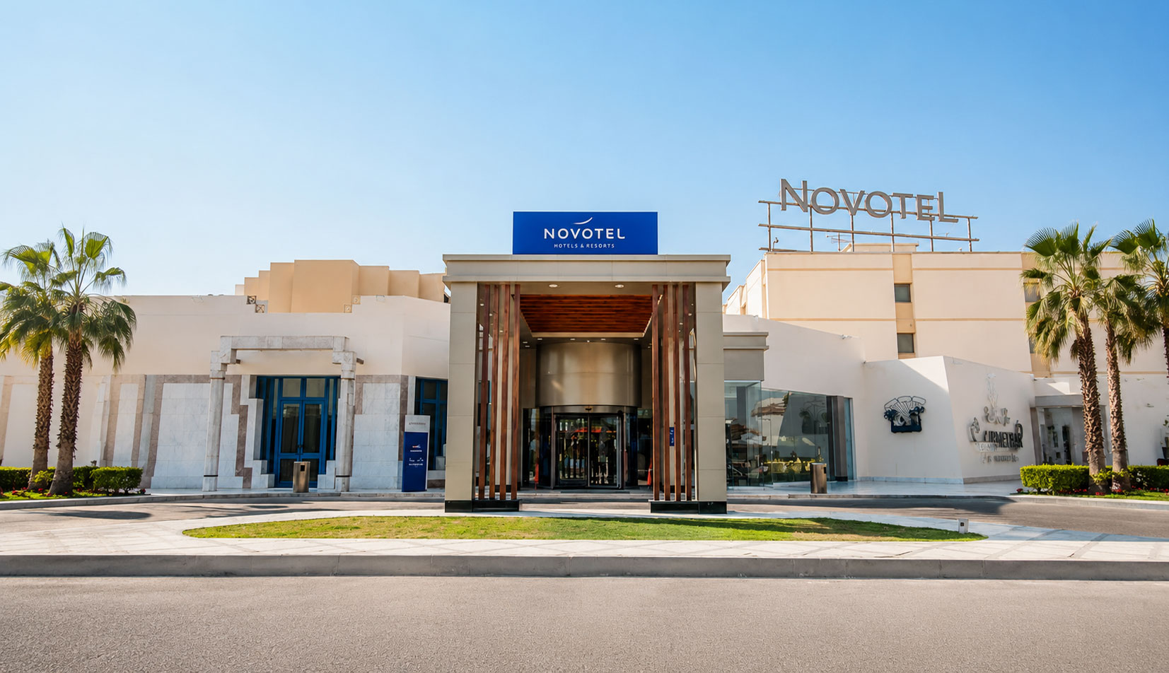 Novotel Cairo Airport Hotel