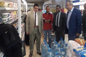 المرور الميداني على محلات السوبر ماركت بحي روض الفرج