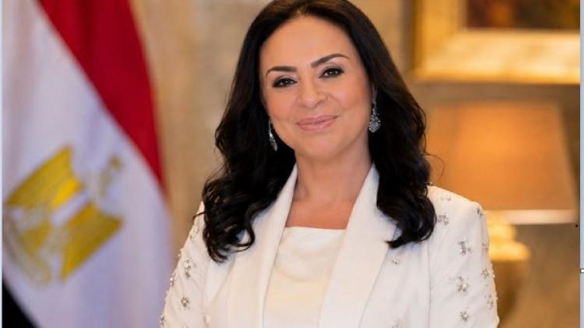 وزيرة التضامن تكلف الدفعة 107 من خريجي الجامعات بالخدمة العامة