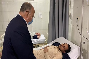 Cairo Governor visits injured of El-Salam collapsed building 