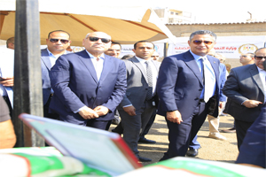 Cairo Governor inaugurates Gamaleya one-day market