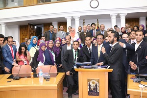 محافظ القاهرة يلتقي برلمان شباب محافظ القاهرة  2.jpg