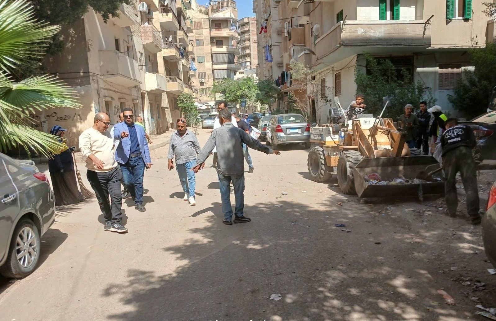 حملة لرفع كفاءة منظومة النظافة بنطاق حي المعصرة 