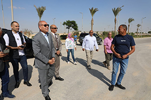 Cairo Governor inspects new parking lots construction work