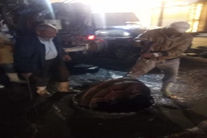 المتابعة الميدانيه المستمرة لأعمال الصرف الصحي بالحي