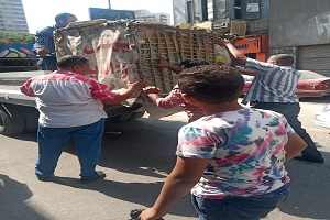 حملة لرفع الإشغالات بقيادة رئيس الحي