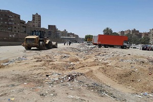 اعمال نظافة بشارع البترول وشارع الصرف الصحى بالمرج الغربية