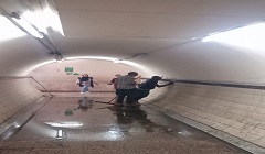 رفع كفاءة النظافة بنفق الأزهر 