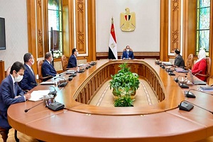 president_sisi_urges_social_support_for_artists.jpg