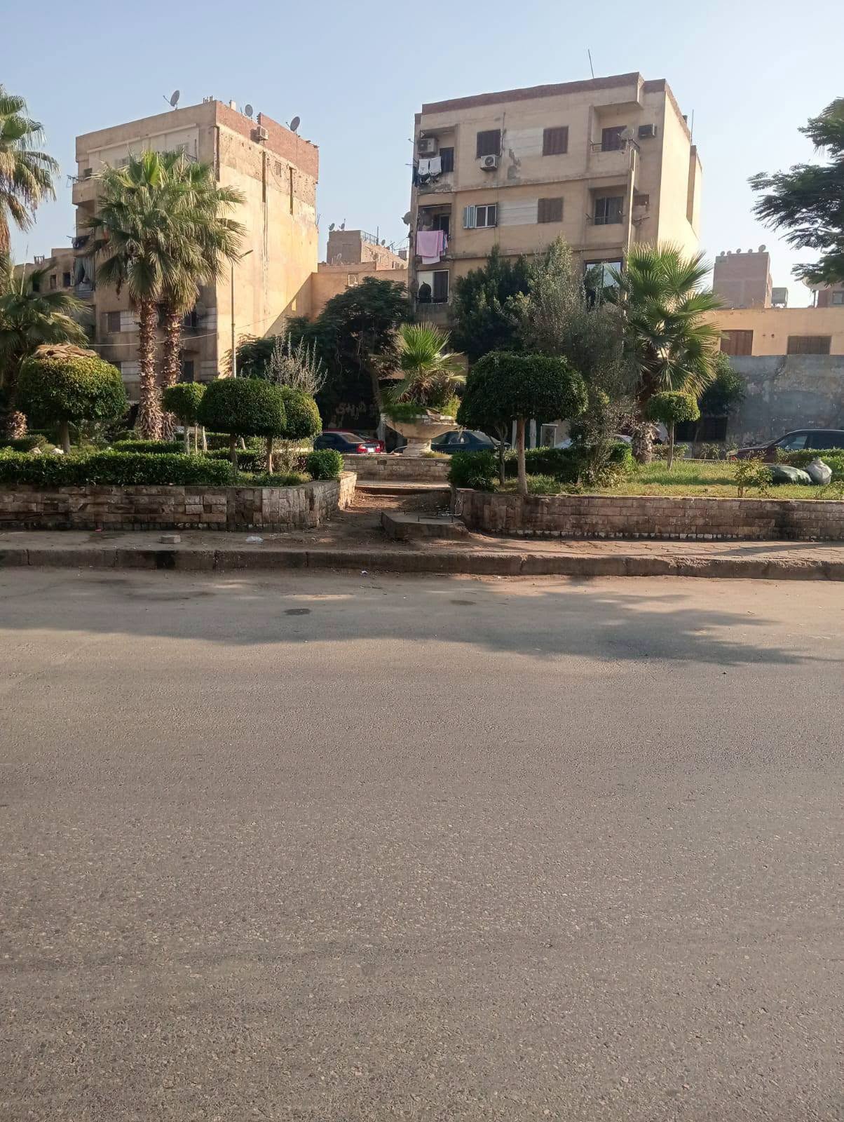 رفع كفاءة منظومة النظافة بشارع مجرى العيون