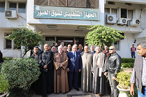 Cairo Governor conducts inspection tour of Obour Market 