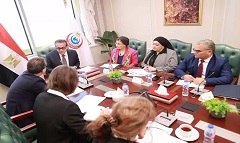 Health_minister_French_ambassador.jpg