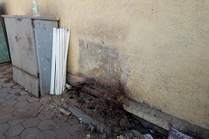 إزالة كوفرية عاري الأسلاك