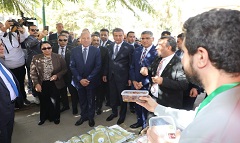 وزير الزراعة ومحافظو القاهرة ومطروح والجيزة يتفقدون مهرجان القاهرة للتمور