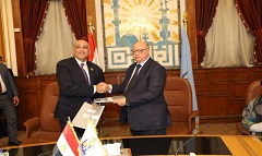 elaaam71.jpg