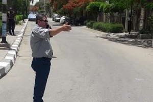 رئيس حي المعصره يقود حملة لتشجير الشوارع والميادين بعنوان “يلا نجملها”
