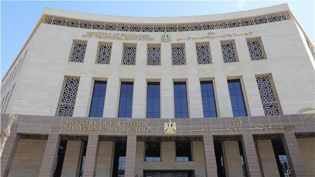 التعليم تحدد شروط رد التابلت المدرسي بعد انتهاء الدراسة