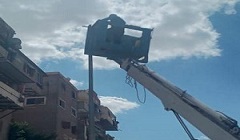 اصلاح اعمدة الانارة التالفة ببعض المناطق بالحي