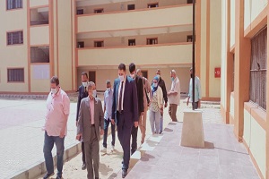 المرور على المدارس للاطمئنان على سير الامتحانات