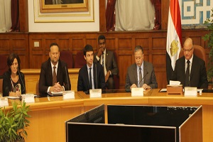 cairo governor_ Italian delegation.JPG