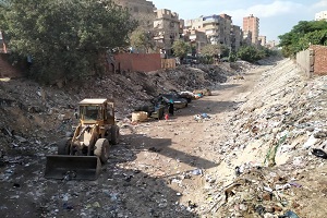 حملات لرفع كفاءة النظافة بشوارع الحي 