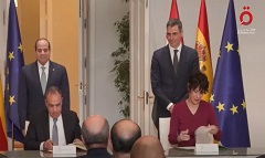 Sisi_Sánchez_signing_agreements_MoUs.jpg