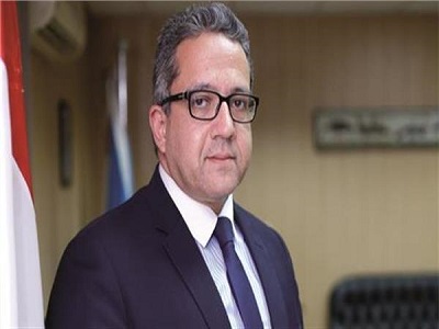 وزير السياحة والآثار يجري اتصالات هاتفية مع نظيريه السوداني والسعودي