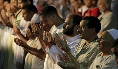 Egypt_Taraweeh_Prayer.jpg