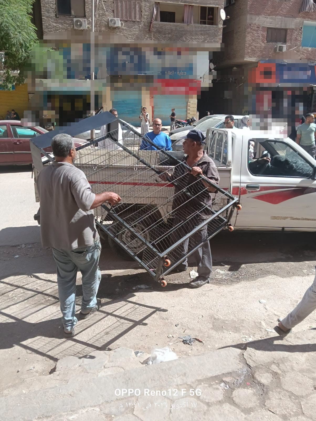 التصدي لظاهرة انتشار الاشغالات لتحقيق السيولة المرورية بالحي
