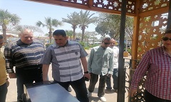 نائب المحافظ يتفقد حالة النظافة بنطاق الحي