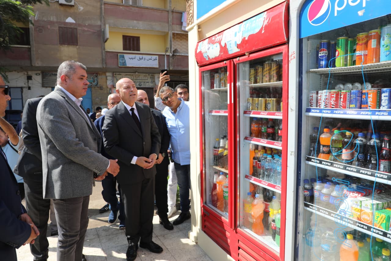 محافظ القاهرة يتفقد منظومة الأكشاك الموحدة الجديدة بالمنطقة الشمالية  