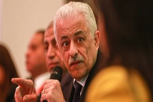 التعليم تتسلم اليوم أسئلة الأول الثانوي من القومي للامتحانات.jpg