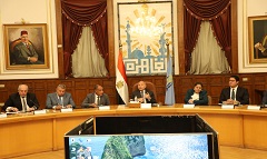محافظ القاهرة يوجه بترشيد استهلاك الكهرباء والتوسع في الطاقة الشمسية