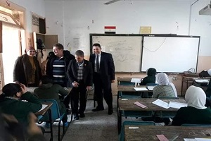 جولة تفقدية لنائب المحافظ للمنطقه الشماليه للجان مدرسة صفية زغلول بحي الزاوية الحمراء