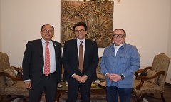 minister_helwan_faculty.jpg
