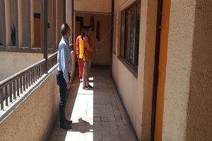 تطهير وتعقيم مبنى وإدارات الحي