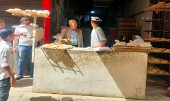المرور على المخابز ومراجعة اسعار البيع واوزان الخبز