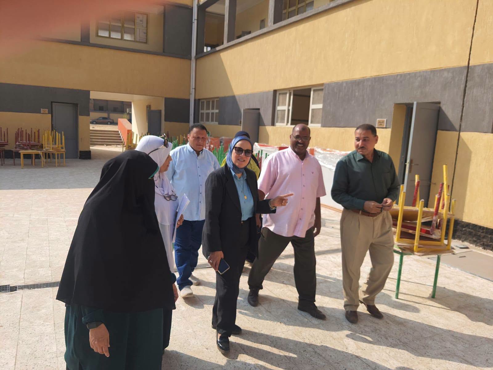 مديرة تعليم القاهرة تتابع ميدانيًا جاهزية مجمع الشبراويشي قبل انطلاق الدراسة