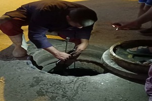 تطهير بيارات الصرف الصحى بالشوارع المحيطة بقسم المطرية