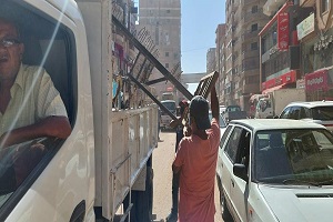 حملة لرفع الاشغالات ببعض شوارع الحي