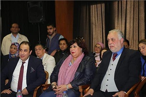 وزيرة الثقافة تطلع على مقترح تطوير معهد الموسيقى العربية.jpg