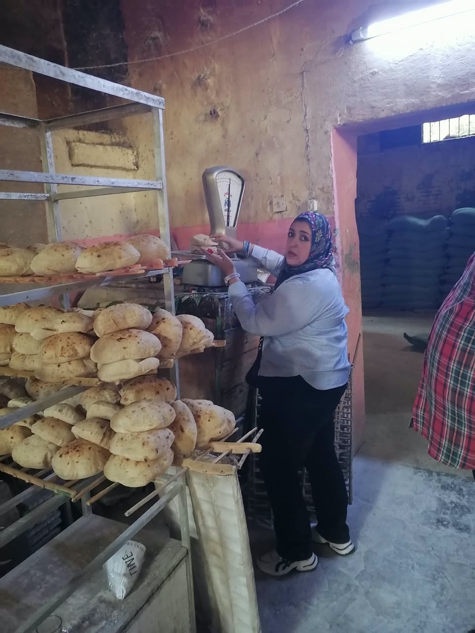حملات رقابية موسعة لمديرية تموين القاهرة على الأسواق والمخابز