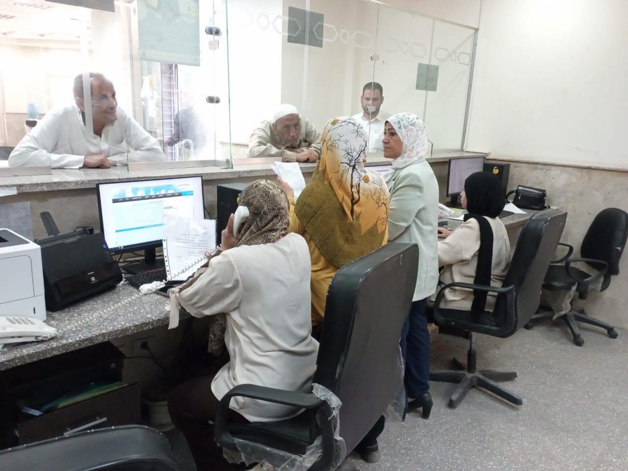 متابعة ملفات التصالح وتراخيص المحال بحي التبين
